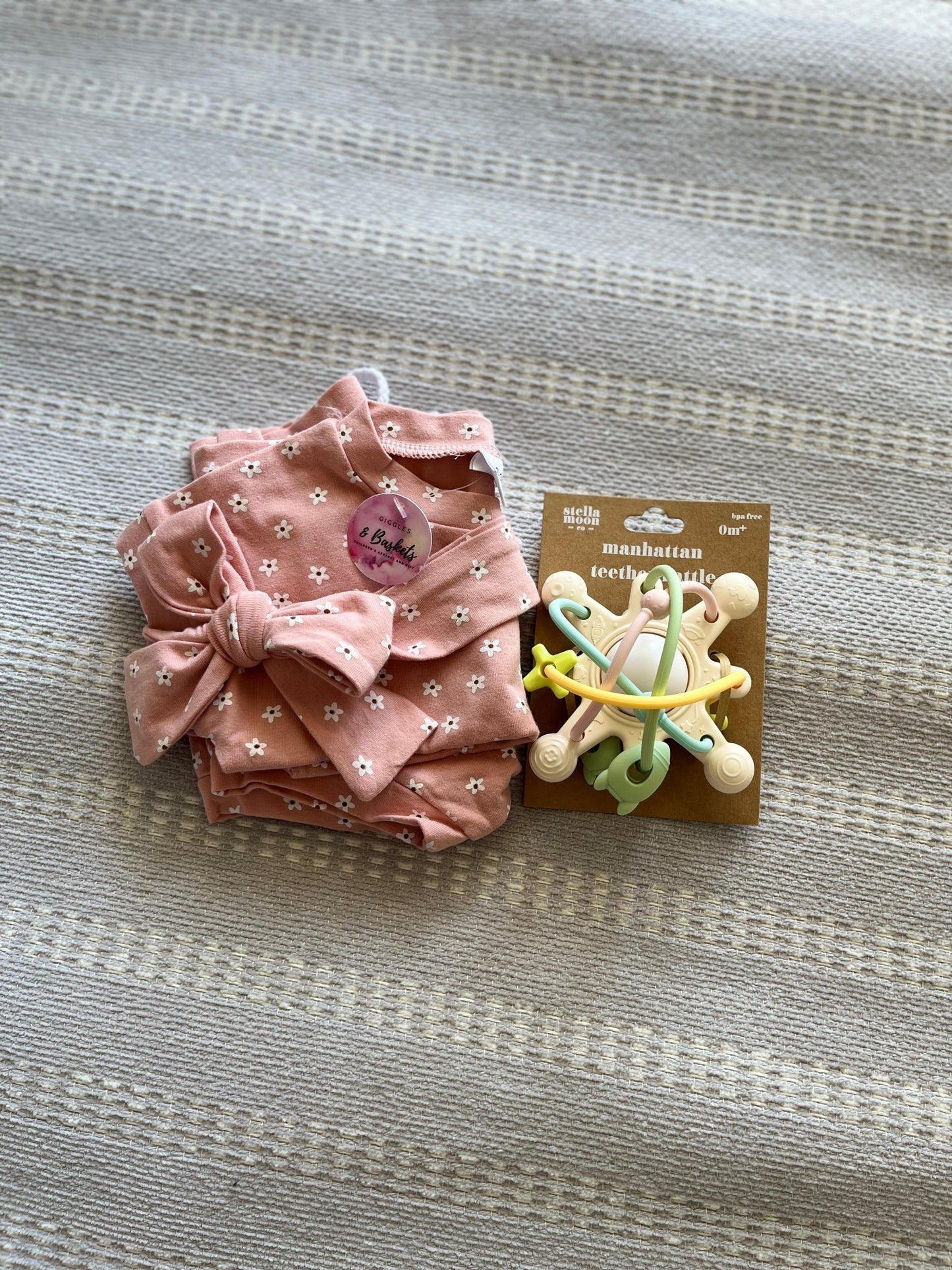 Pink Daisy 3 piece set - Giggles & Baskets